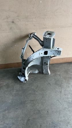 (400) 19-23 Chevy Chevrolet Blazer Right Frame Leg 2019 2020 2021 2022