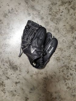 Easton Fastpitch Softball Glove 12 Inch PFP1200 GREAT CONDITION 