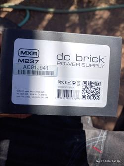 DC brick power supply by MXR