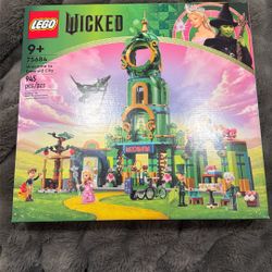 LEGO 75684 Wicked - Welcome To Emerald City