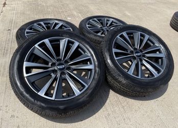 22" Cadillac Escalade PLATINUM OEM wheels rims GMC Sierra SET  NEW