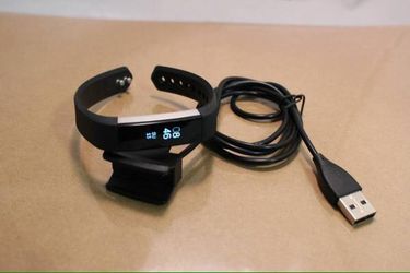 Fitbit Alta Wireless Fitness Sleep Activity Wristband Size Large FB406BKL Black