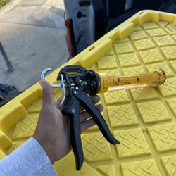 Dripless HR300 Industrial Grade High Ratio Adhesive Applicator | 10 oz Cartridge