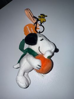 Starbucks x Peanuts Snoopy Plush Keychain
