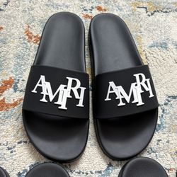 Size 11/12 Men’s Slides