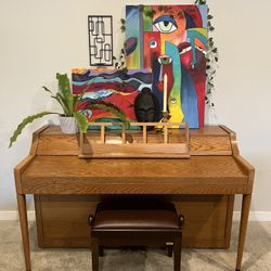 Beautiful Sounding Baldwin Piano $300