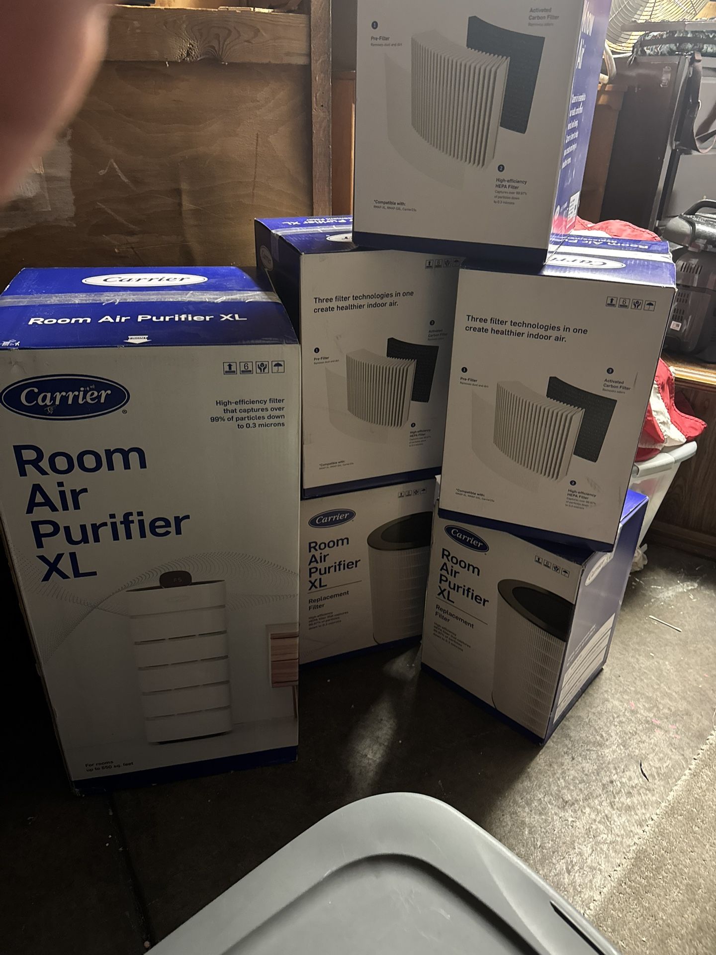 Carrier Home Air Purifier And 5 Replacement Filters
