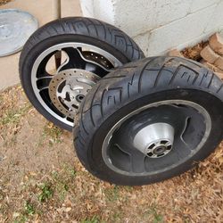 Came Off A 2012 Street Glide  Brand New Tires Used Maybe 300 Miles . No Bents Or Damage On Rims , Decide2go Another Rout Comes WOriginal Brake Pads 