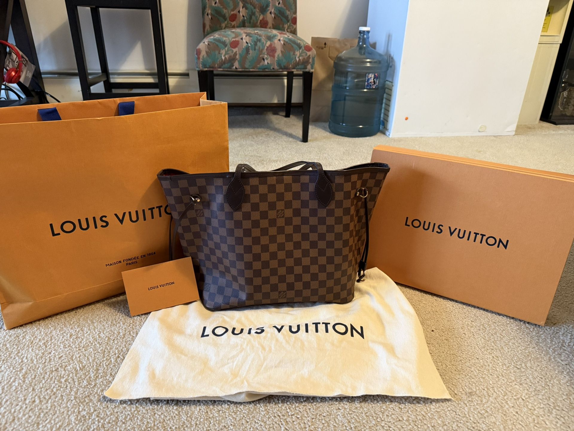 Louis Vuitton Neverfull MM Bag