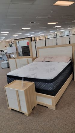 Bedroom Set Wood Set New 4 Pcs Led Lights Headboard ✨️ 