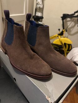 Chelsea boots