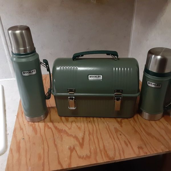 Stanley Classic Lunch Box W Thermos For Sale In Montesano WA OfferUp stanley-classic-lunch-box-w-thermos-for-sale-in-montesano-wa-offerup