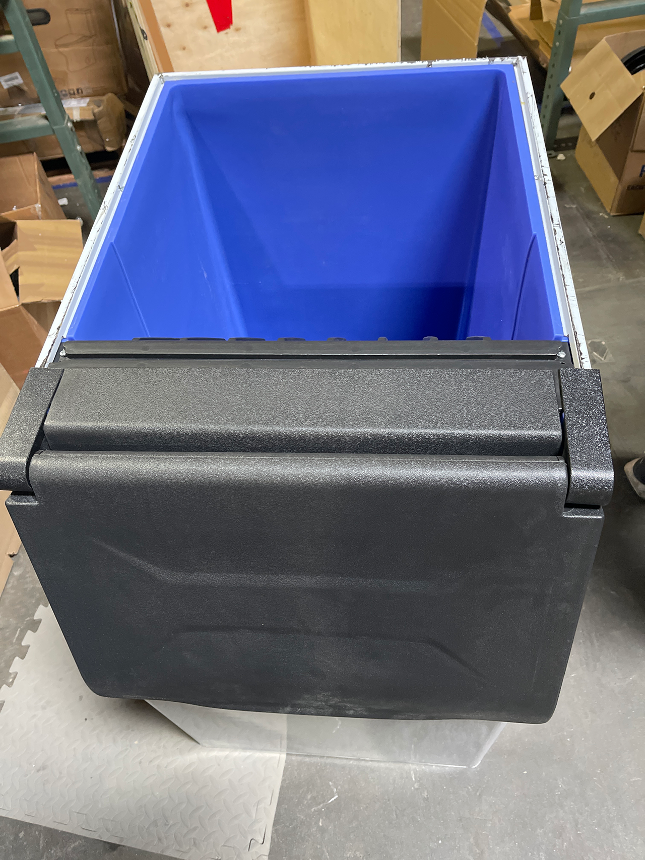 Ice box