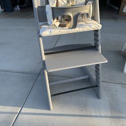 Stokke Tripp Trapp High Chair