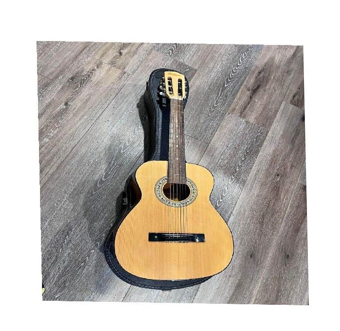 prepare before Acoustic Guitar Rich Music and Classic Expert Design
