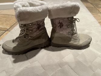 Winter Snow Boots Waterproof $45 each one