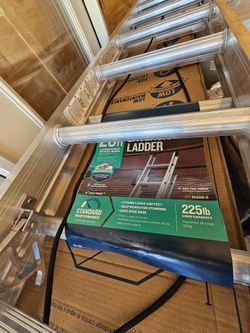 WERNER ALUMINUM EXTENSION LADDER......20 FT....NEW.....$ 150