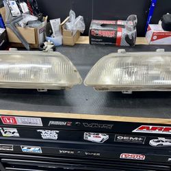 JDM SIR CRX/HATCH OEM HEADLIGHTS/ JDM SIR FRONT LIP