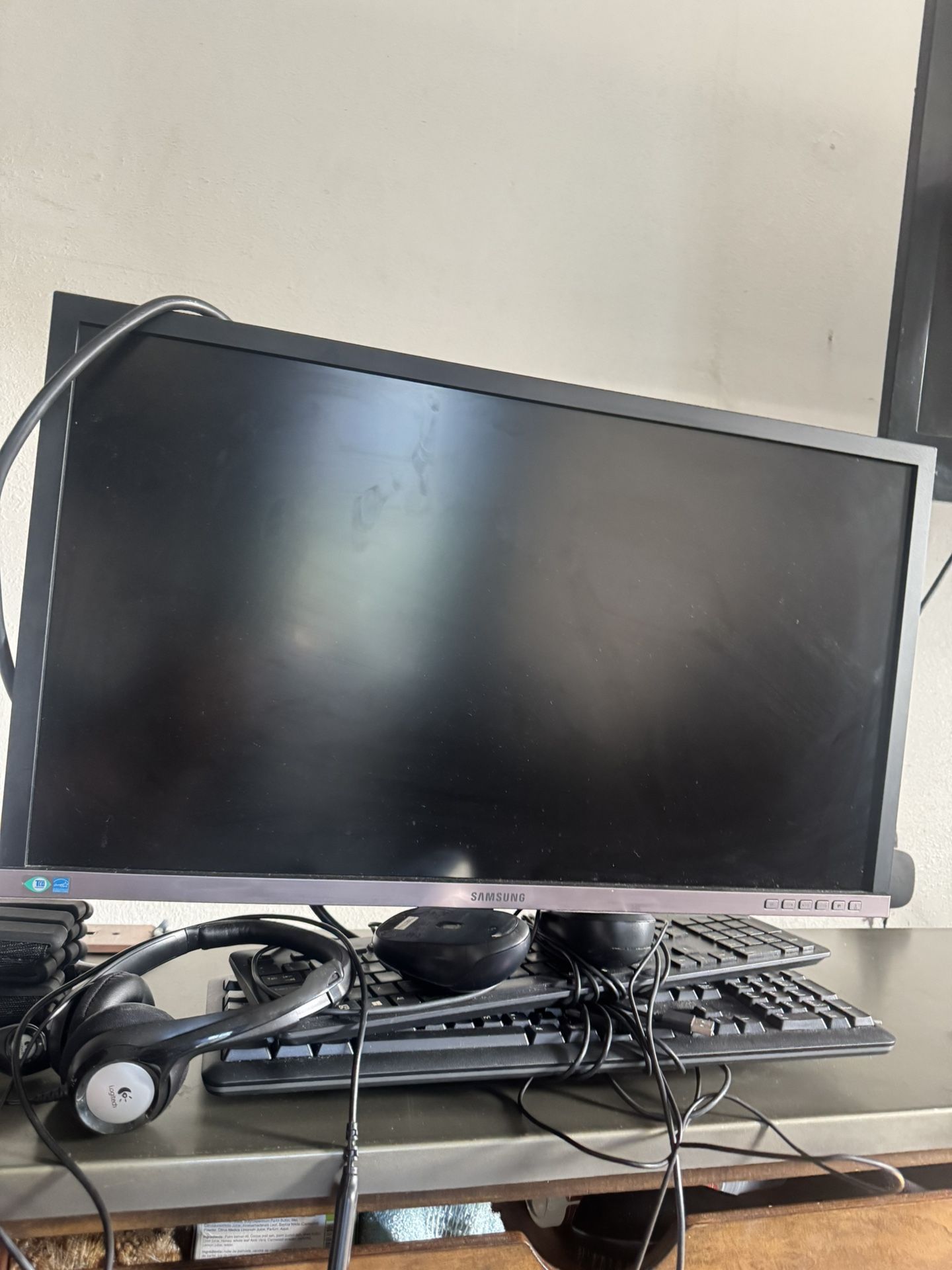 Computer Monitor And Computer Accessories