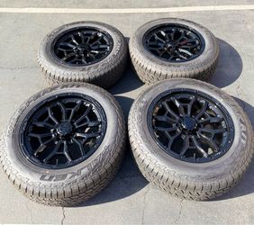 265/60R20 FALKEN WILDPEAK A/T 20” Wheels Gloss Black Toyota Tundra Tacoma Sequoia 4 Runner W/TPMS