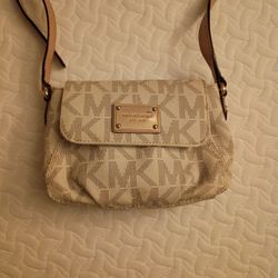 MICHAEL KORS CROSSBODY 
