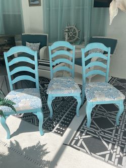 Set of 3 dining/accent chairs