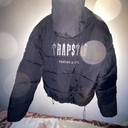 Size M Trapstar 2. 0 Decoded Puffer Jacket 
