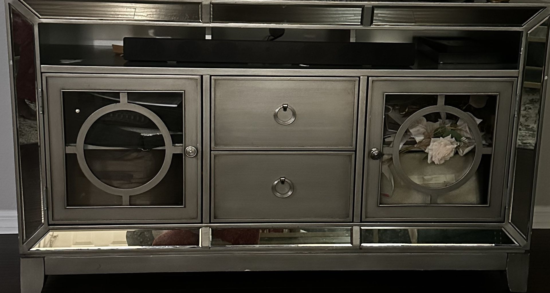 Media Console Glam & Stylish – $250 or best offer