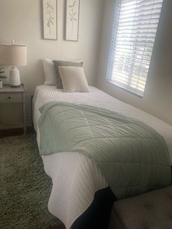Twin bed