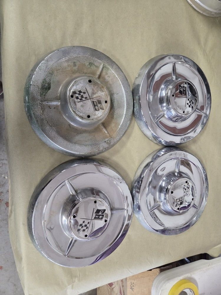 1958 Chevy Hubcaps
