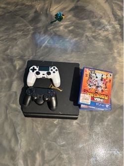 PS4 Slim Bundle – 2 Controllers + Games