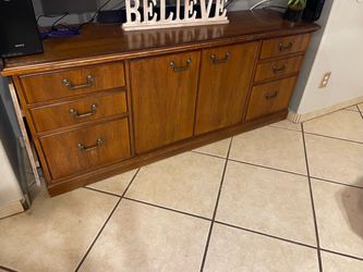 Vintage tv holder