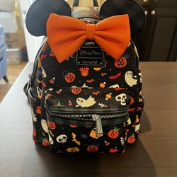 Disney Lounge Fly Halloween