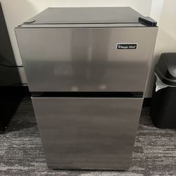 Magic Chef Mini Fridge Brand New Never Used