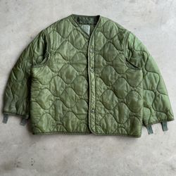 Vintage US Military Cold Weather Field Liner Quilted Jacket - XL