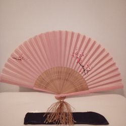 Vintage Hand-painted Chinese Silk And Bamboo Hand Fan
