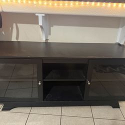 Tv Entertainment Stand  Freeeee