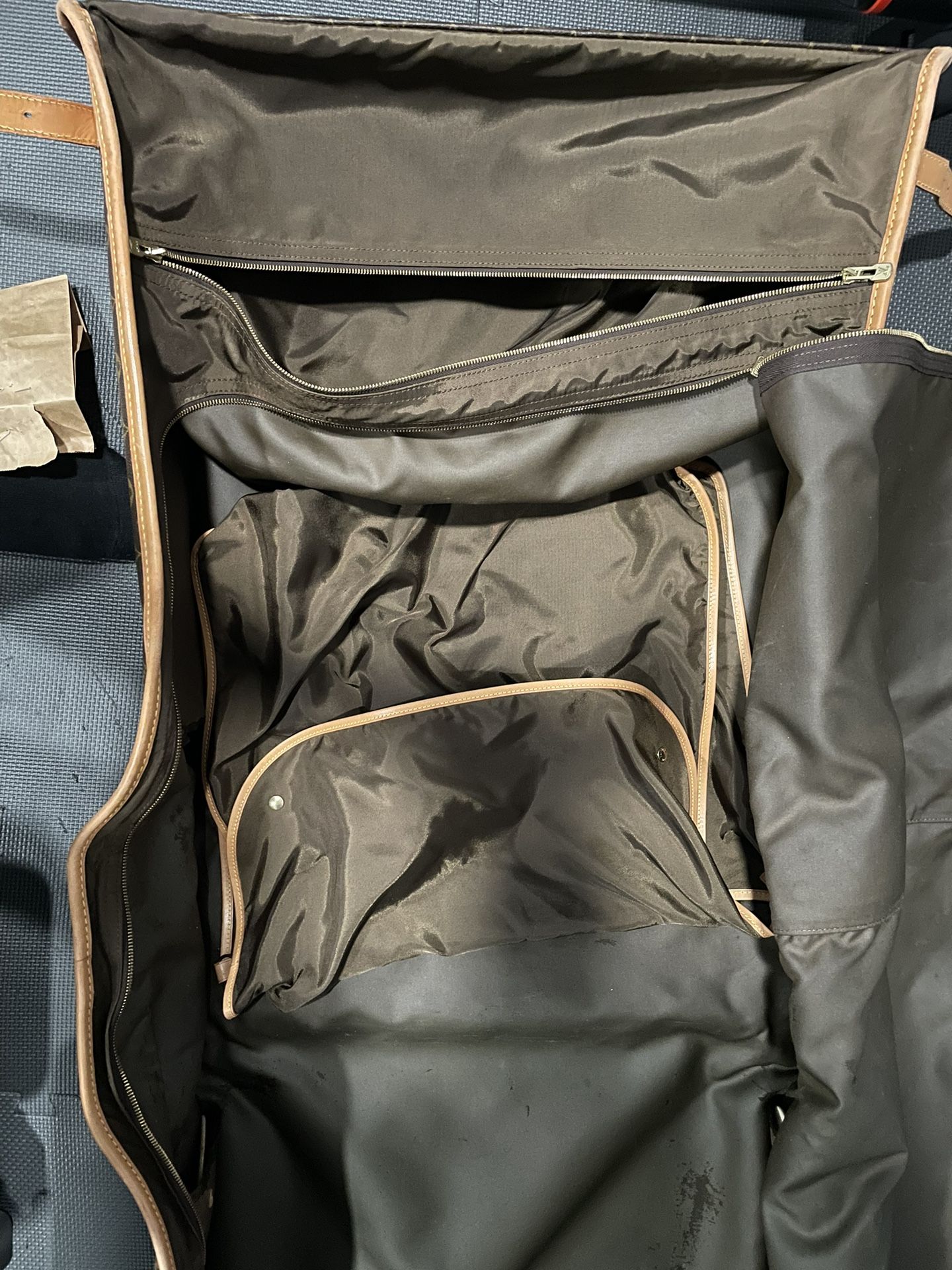 vuitton luggage protector