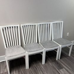 6 White Dining Chairs 