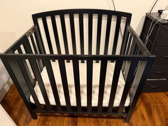 Baby crib