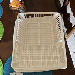 Large Plastic Dish Rack With Matching Drying Mat