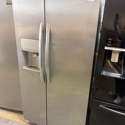 Frigidaire Refrigerator 