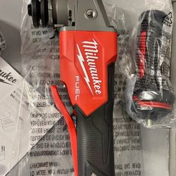 M18 FUEL 18-Volt Milwaukee Cordless grinder with rapid Stop 