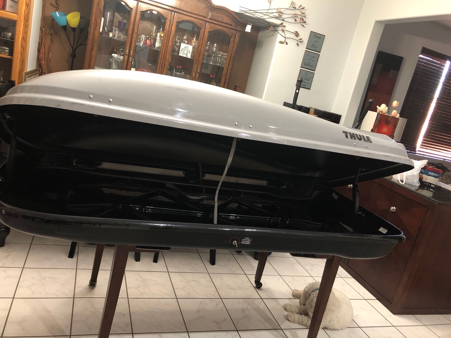 THULE 672 EVOLUTION 1600 ROOF CARGO CARRIER BOX for Sale in Chandler, AZ OfferUp