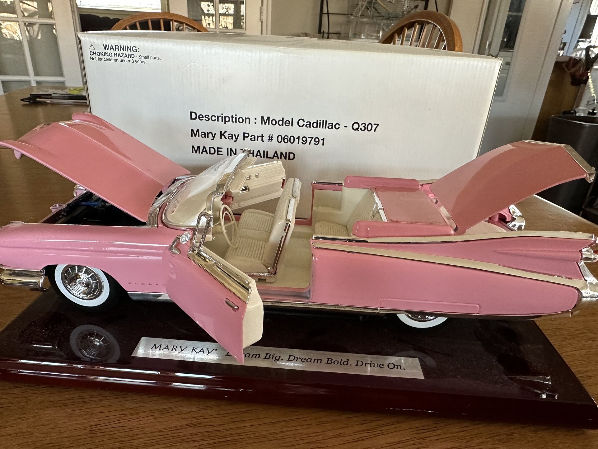 MARY KAY CADILLAC MODEL