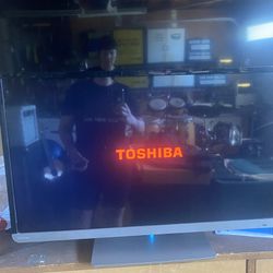 Toshiba 32" LED TV 1080p