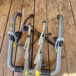 Saris Bones Bike Trunk Rack Holds 3 Bikes 