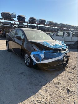 Auto Parts 2018 Toyota Prius