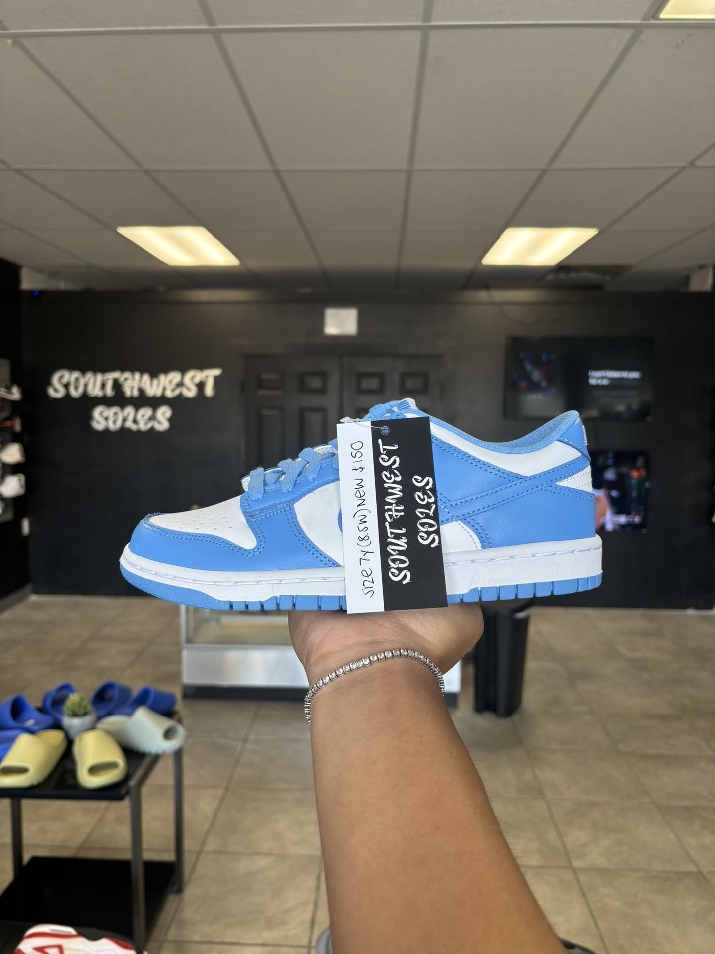 Nike Dunk Low Unc Size 7Y(8.5W) Available In Store!
