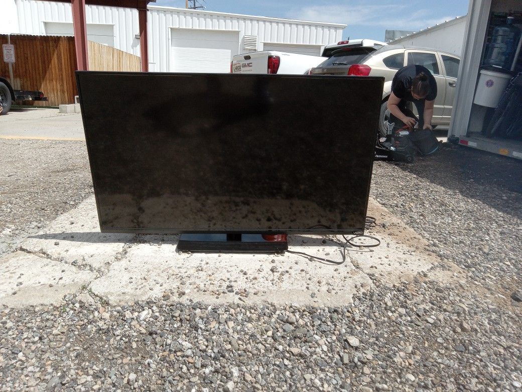 42" Vizio TV